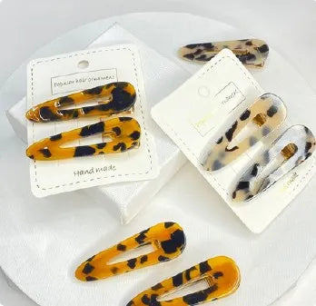 B356 PINZA ANIMAL PRINT OVALADA