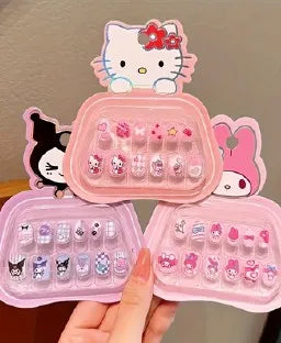 B695 UÑAS POSTIZAS APLIQUE